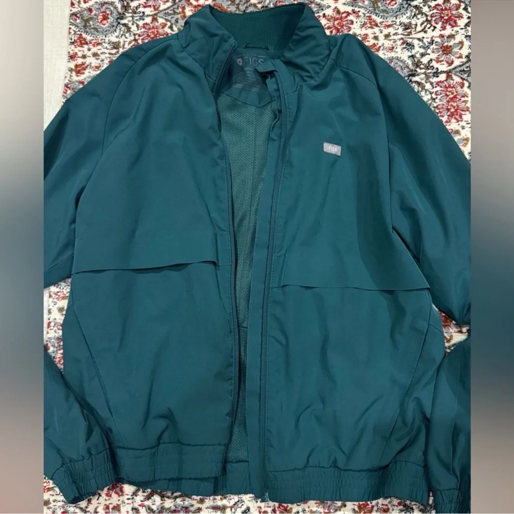 Figs Women Small Caribbean blue Fionx Sydney Scrub Jacket - Picture 1 of 4